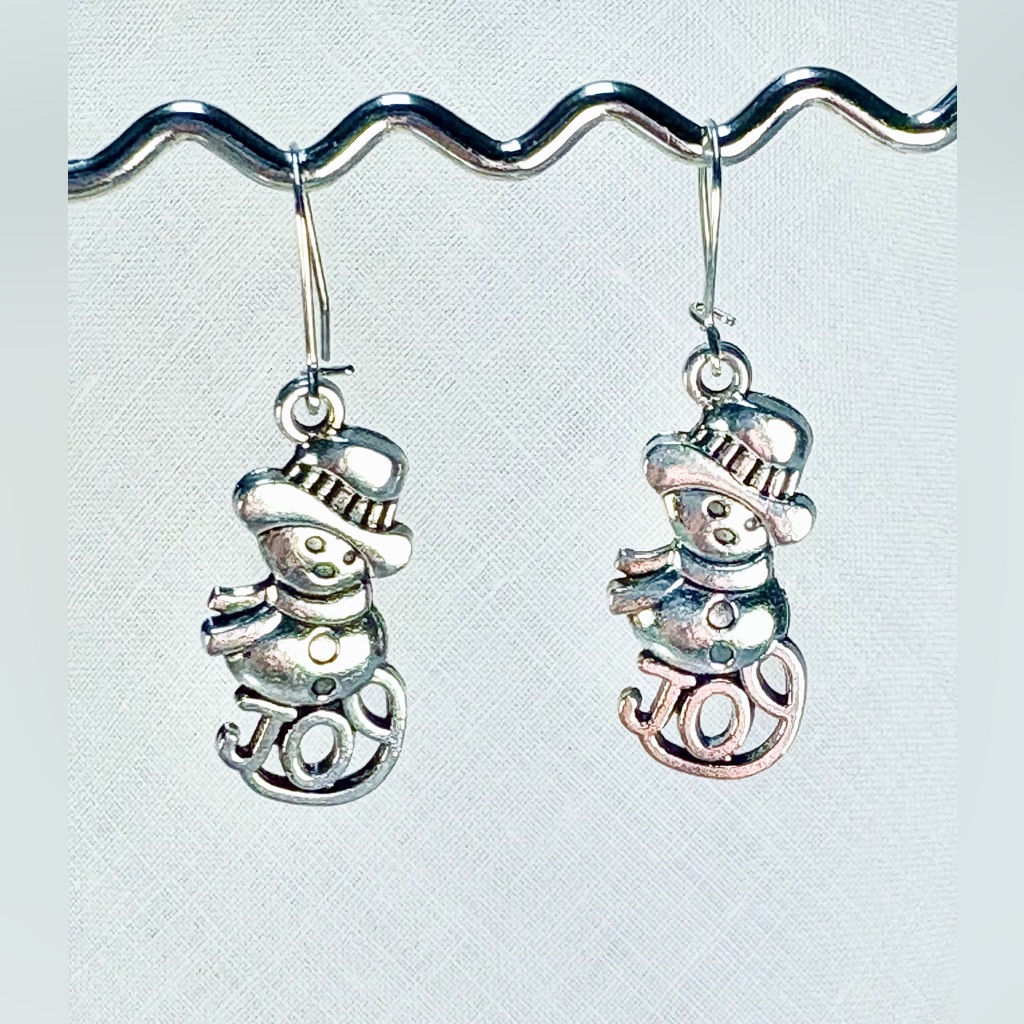 Handcrafted Women Earrings Pierced Unique Handmade Cute Snowman WWord Joy 12$